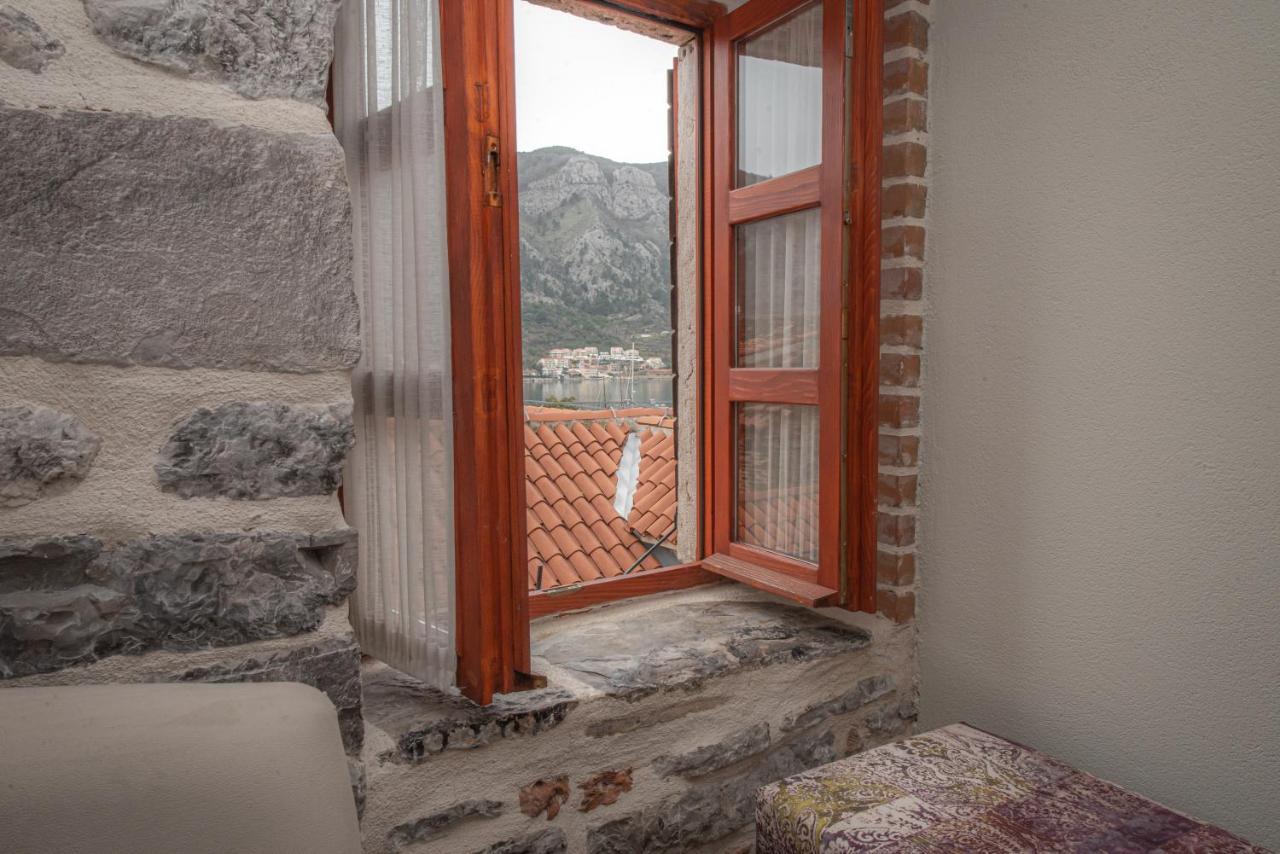 Antika Guesthouse コトル エクステリア 写真